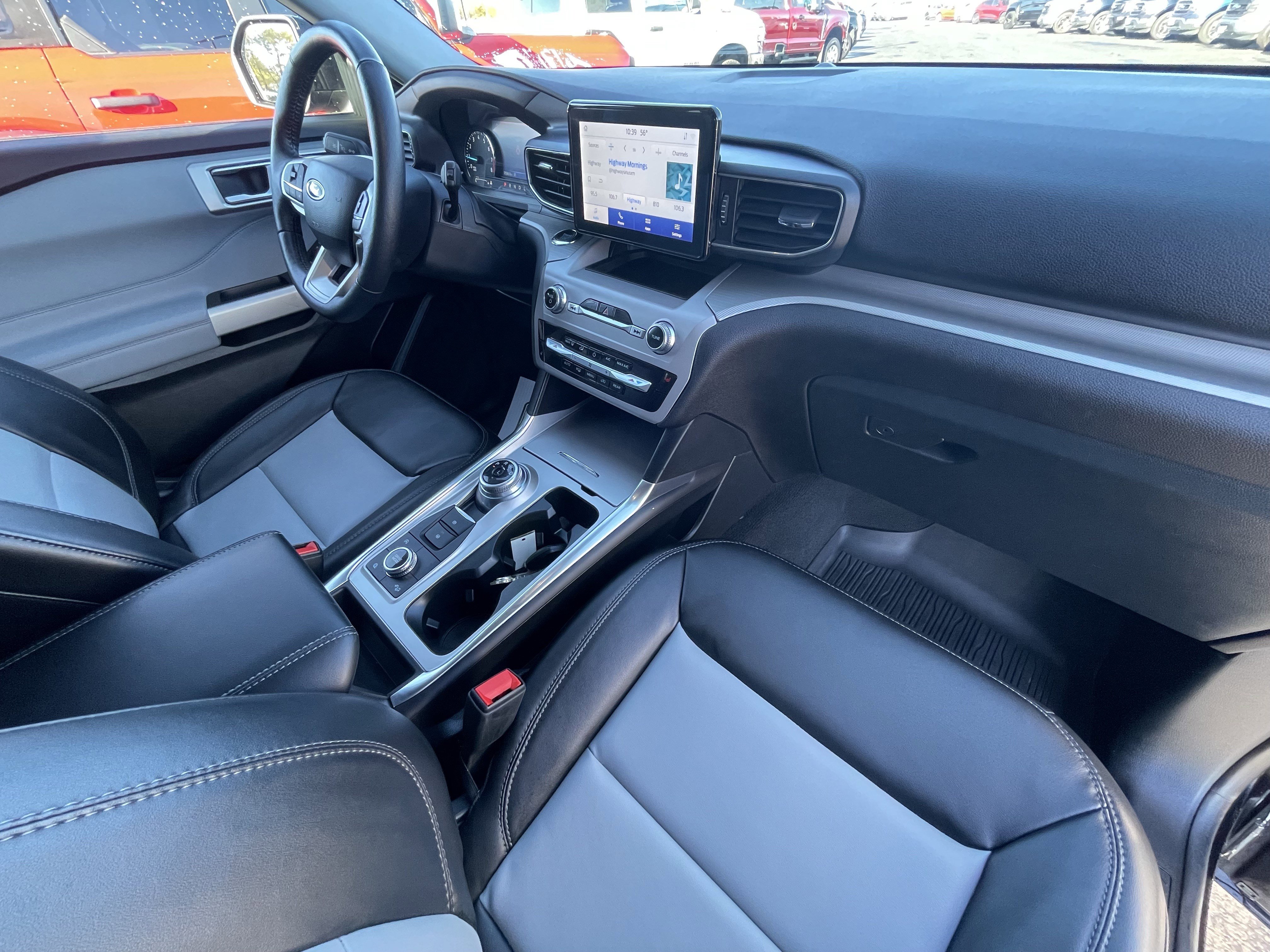 Used 2023 Ford Explorer XLT w/ Equipment Group 202A image 38