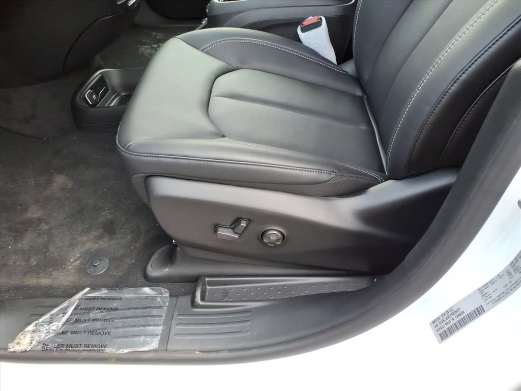 New 2026 Chrysler Voyager LX FWD image 14