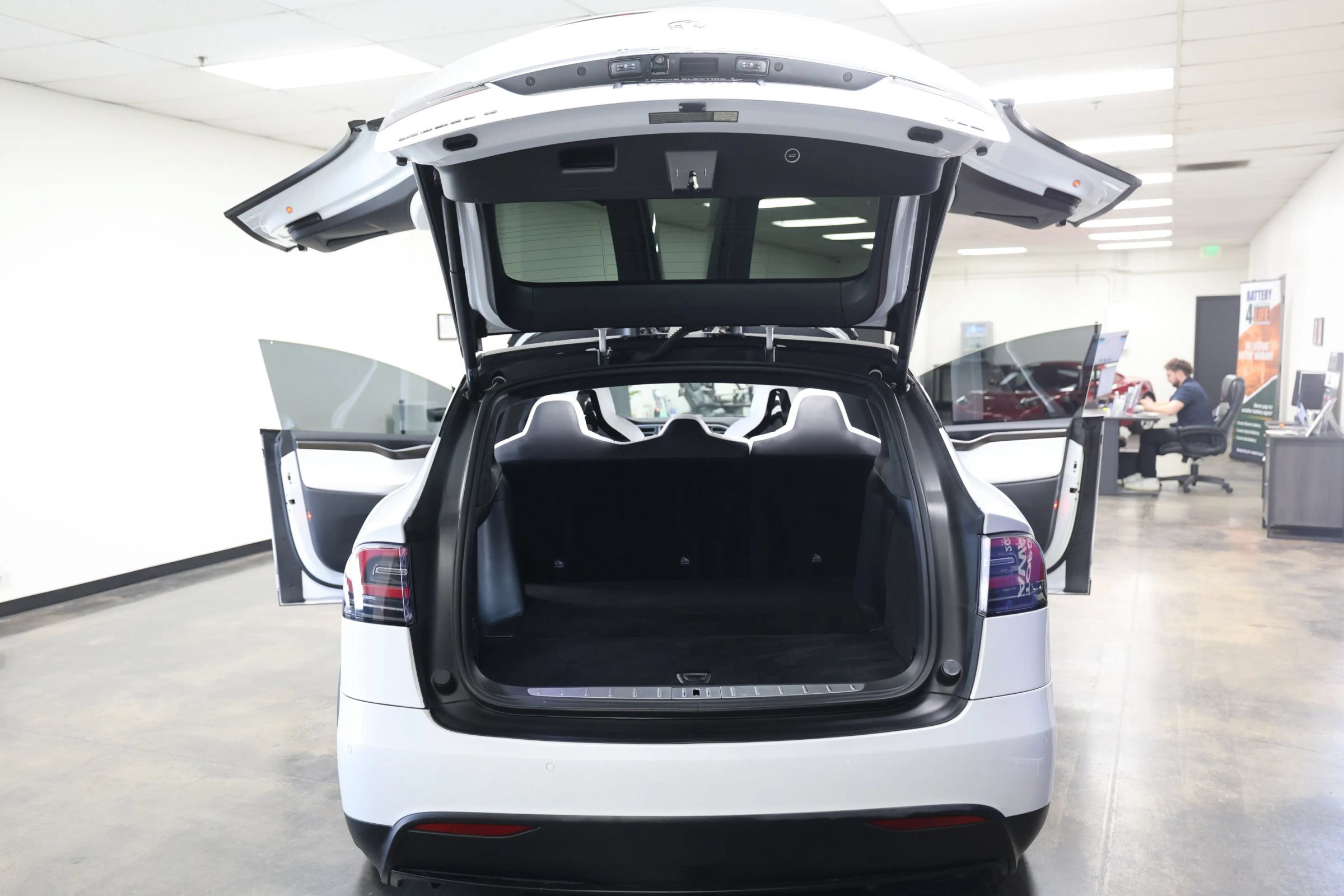 Used 2016 Tesla Model X 75D AWD/4WD image 45