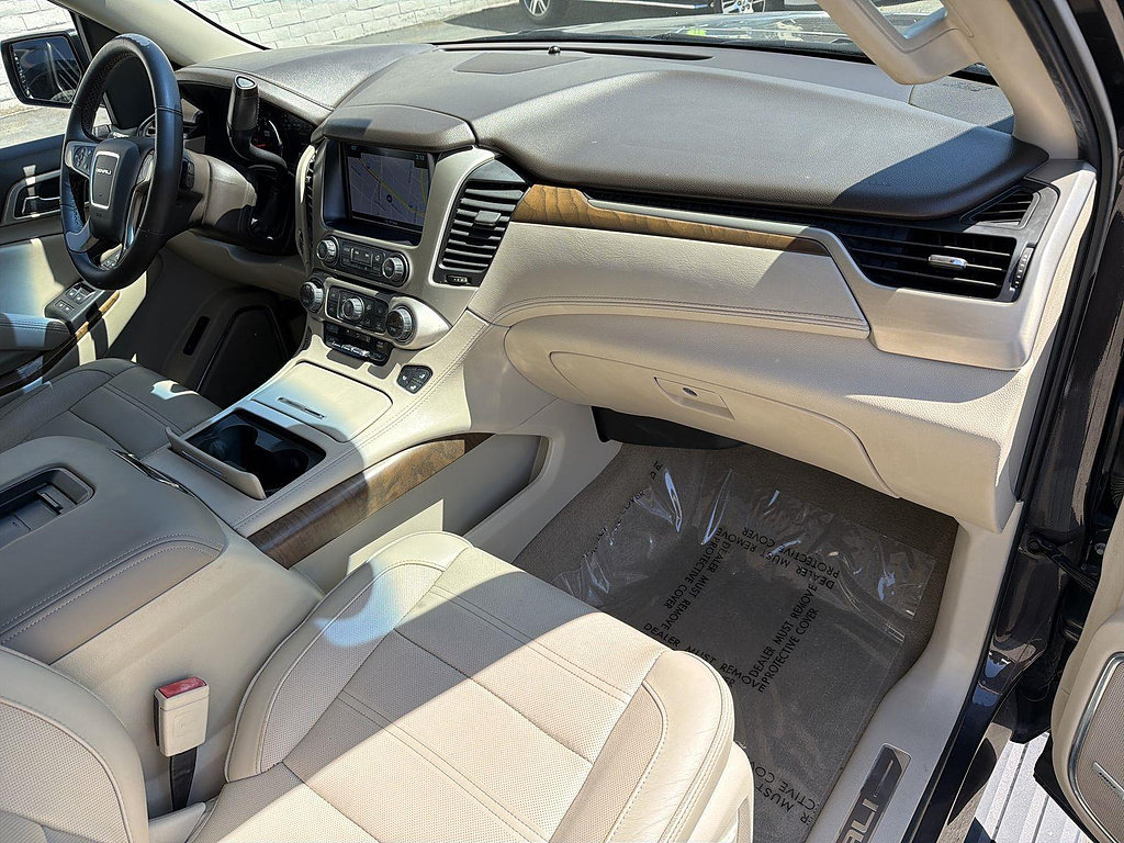Used 2018 GMC Yukon XL Denali w/ Open Road Package RWD image 29