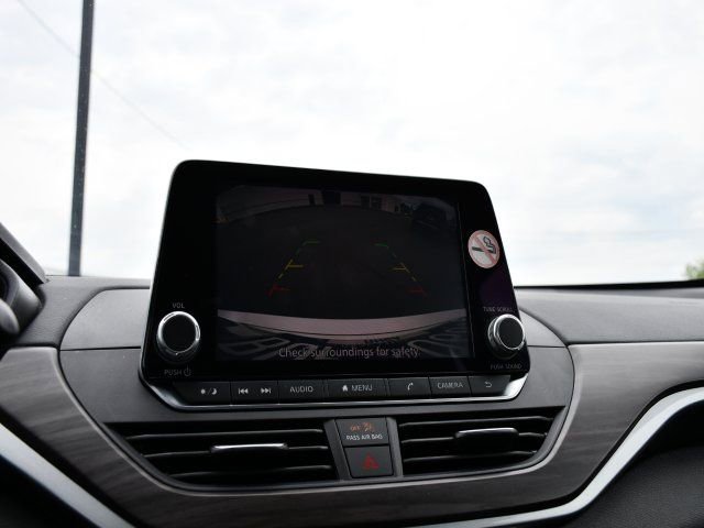 Used 2024 Nissan Altima 2.5 SV FWD image 13