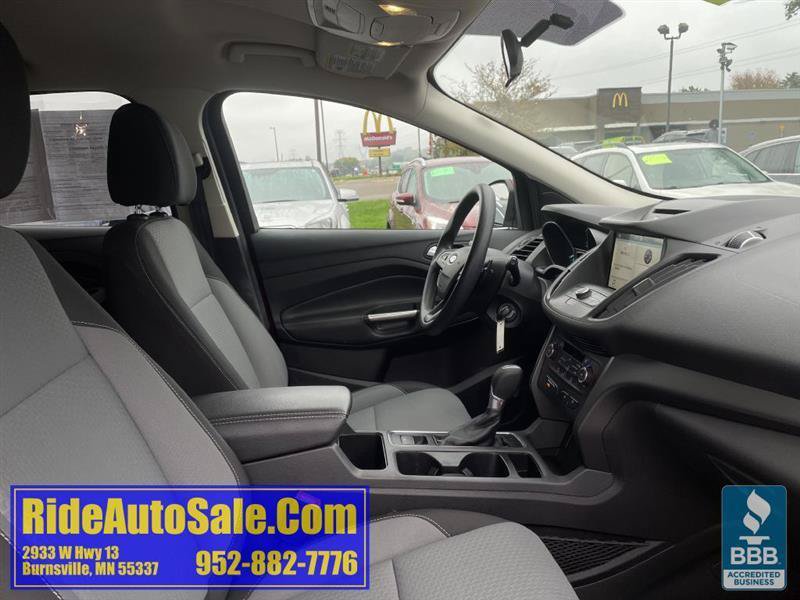 Used 2017 Ford Escape SE w/ Equipment Group 201A AWD/4WD image 14