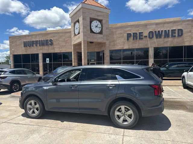 Used 2021 Kia Sorento LX FWD video 1