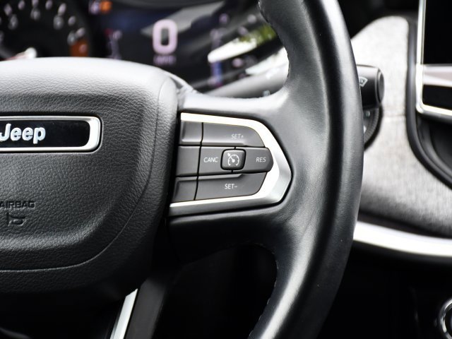 Used 2022 Jeep Compass Latitude image 26