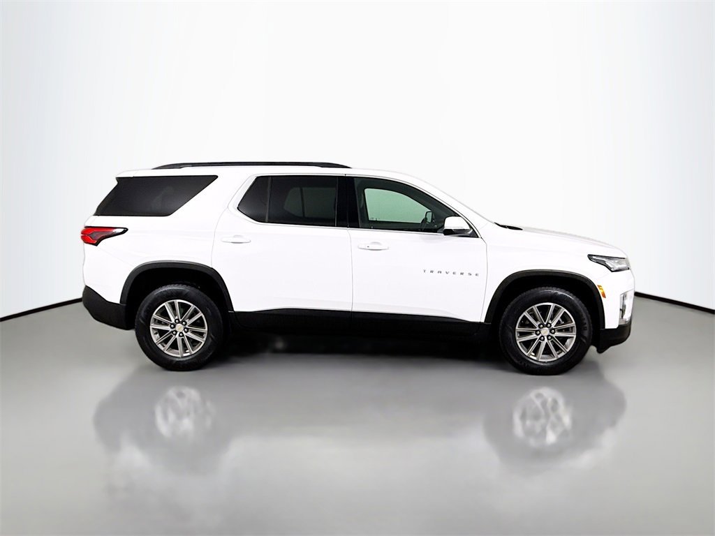 Used 2022 Chevrolet Traverse LT image 12