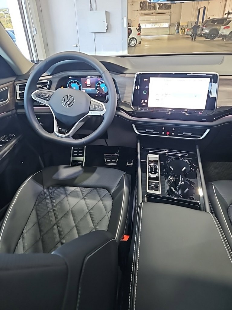 New 2026 Volkswagen Atlas SEL Premium R-Line image 27