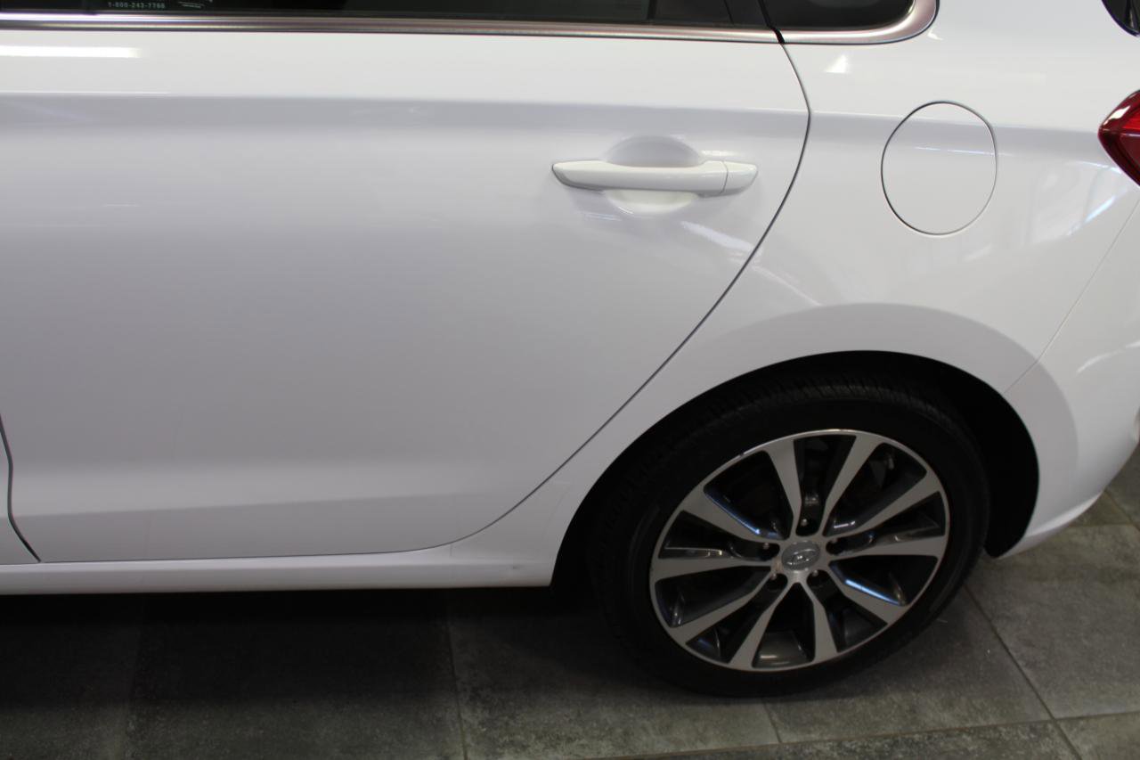 Used 2018 Hyundai Elantra GT FWD image 31