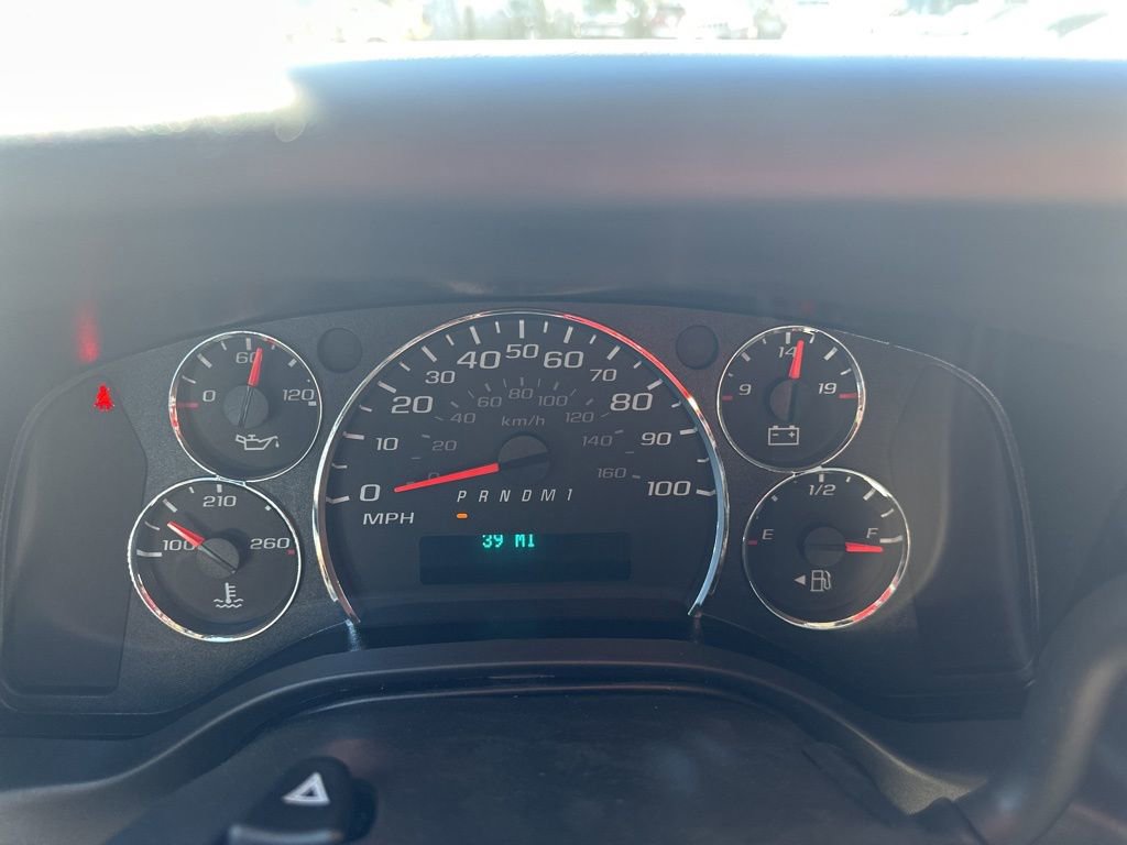 New 2025 Chevrolet Express 2500 Work Van w/ Driver Convenience Package image 10