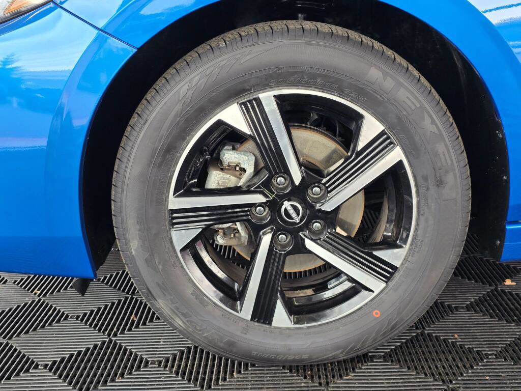 Used 2024 Nissan Sentra SV FWD image 10