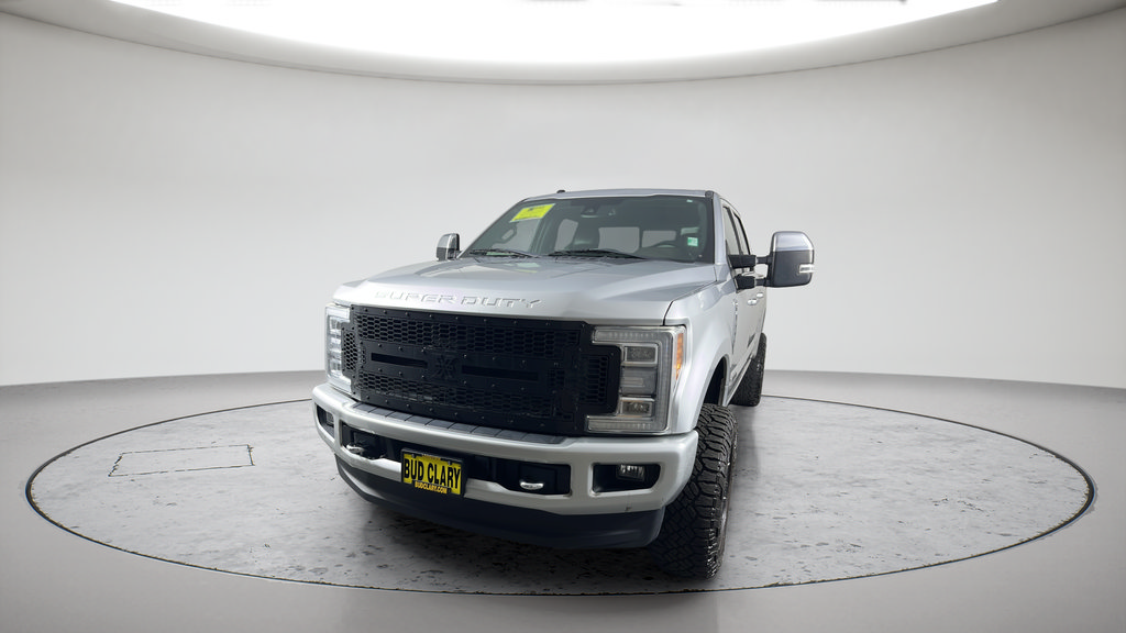 Used 2017 Ford F350 Platinum w/ FX4 4x4 Off Road Package image 4