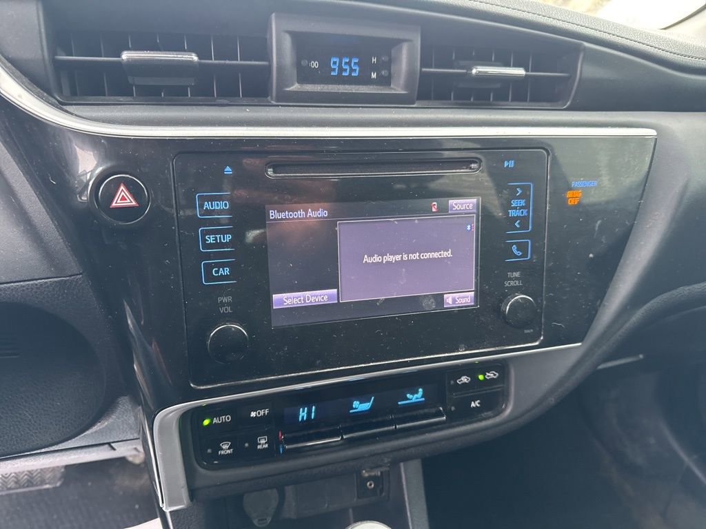 Used 2019 Toyota Corolla LE image 8