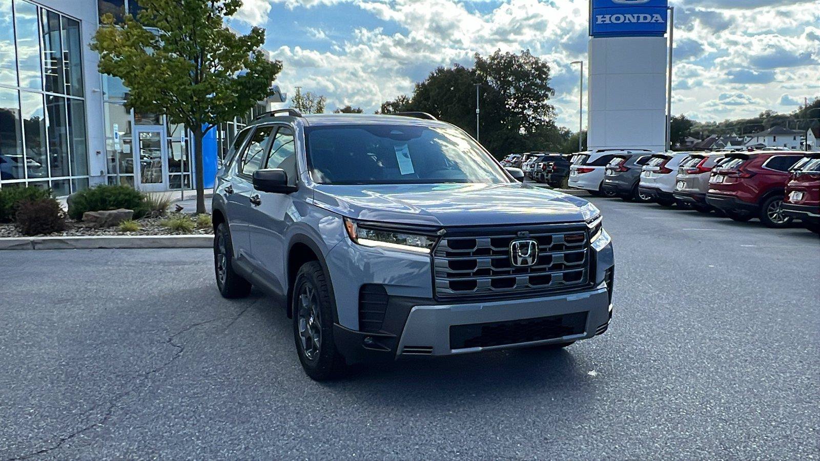 New 2026 Honda Pilot TrailSport image 1
