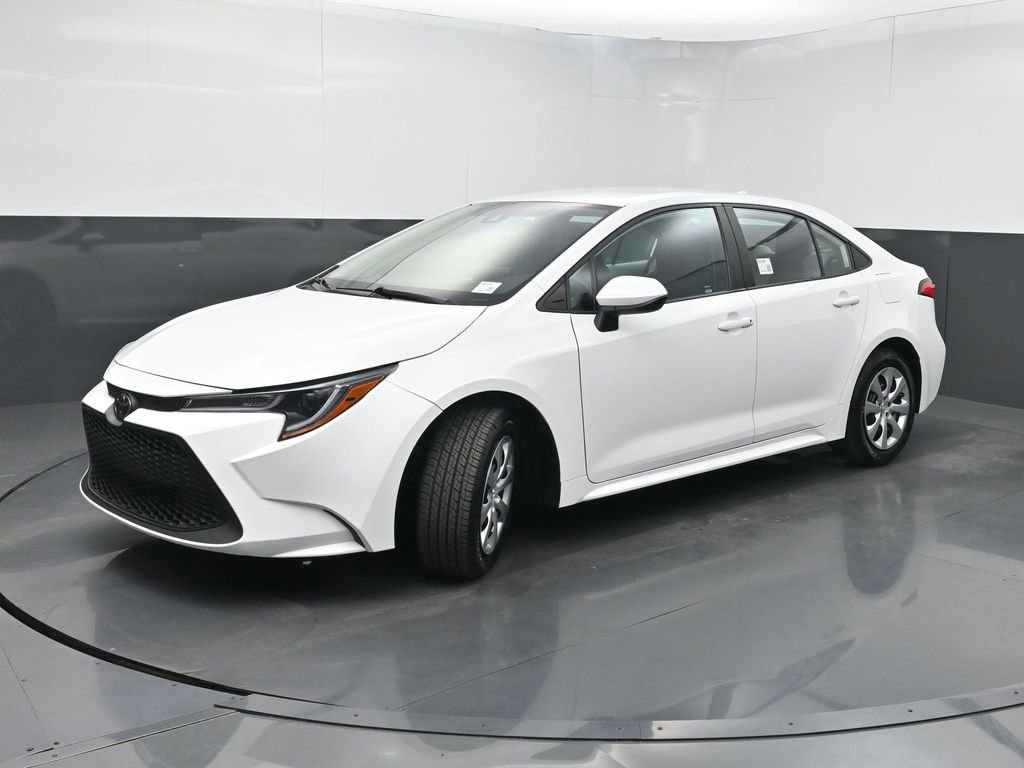 Used 2022 Toyota Corolla LE FWD image 19
