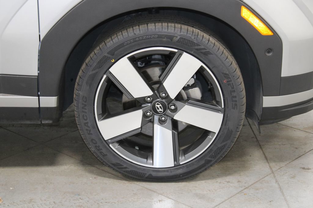 Used 2024 Hyundai Santa Fe Limited FWD image 12