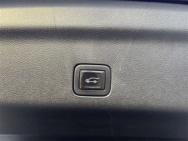 Certified 2024 Chevrolet Suburban LT image 9