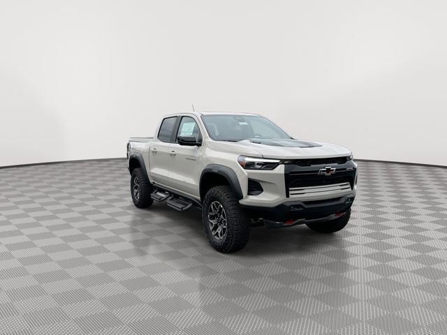 New 2026 Chevrolet Colorado ZR2 w/ Technology Package AWD/4WD image 2