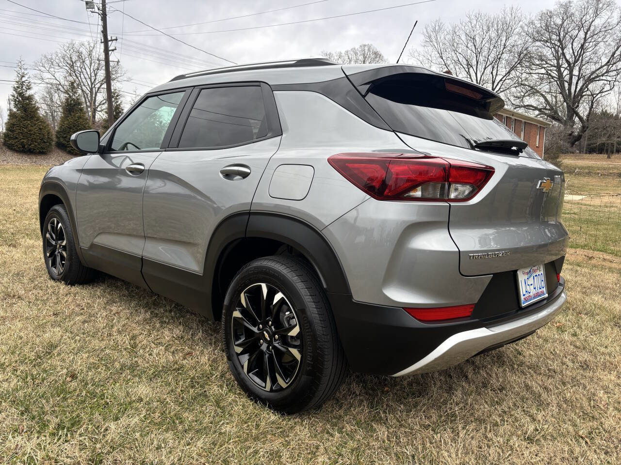 Used 2023 Chevrolet TrailBlazer LT w/ Convenience Package image 2