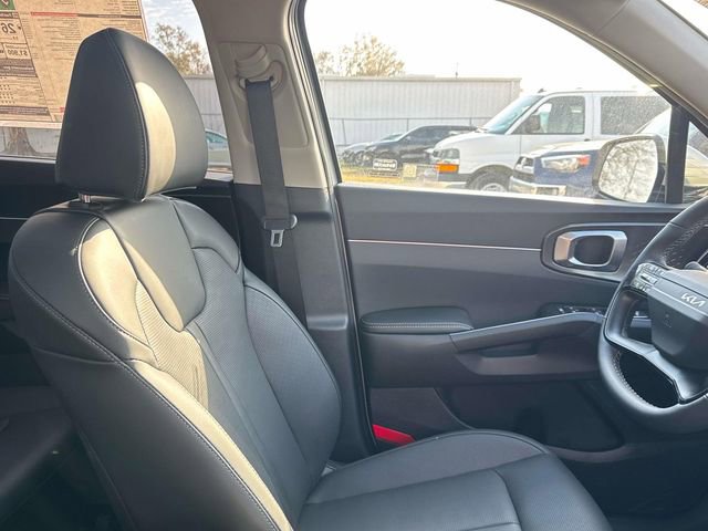 New 2026 Kia Sorento S w/ S Panoramic Sunroof Package image 17