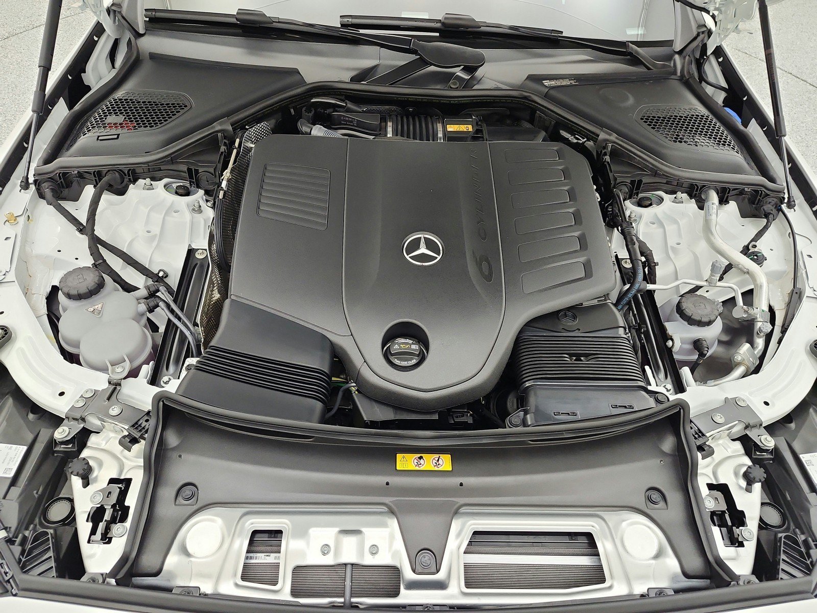 New 2027 Mercedes-Benz E 450 4MATIC Sedan image 12