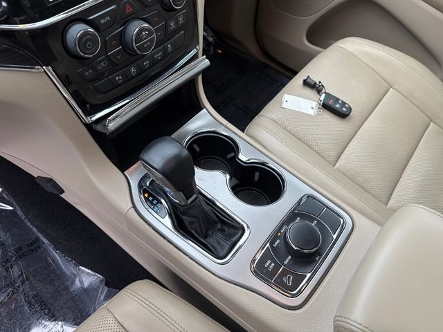 Used 2021 Jeep Grand Cherokee Limited w/ Luxury Group II image 26