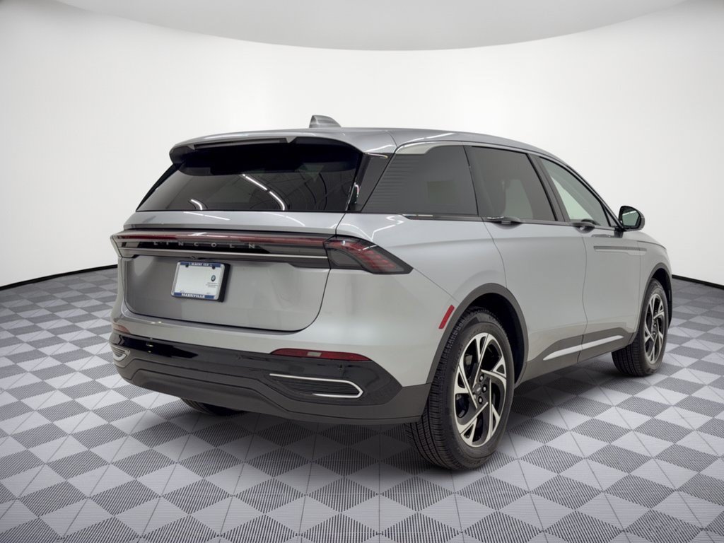 Used 2026 Lincoln Nautilus Premier w/ Equipment Group 102A AWD/4WD image 9