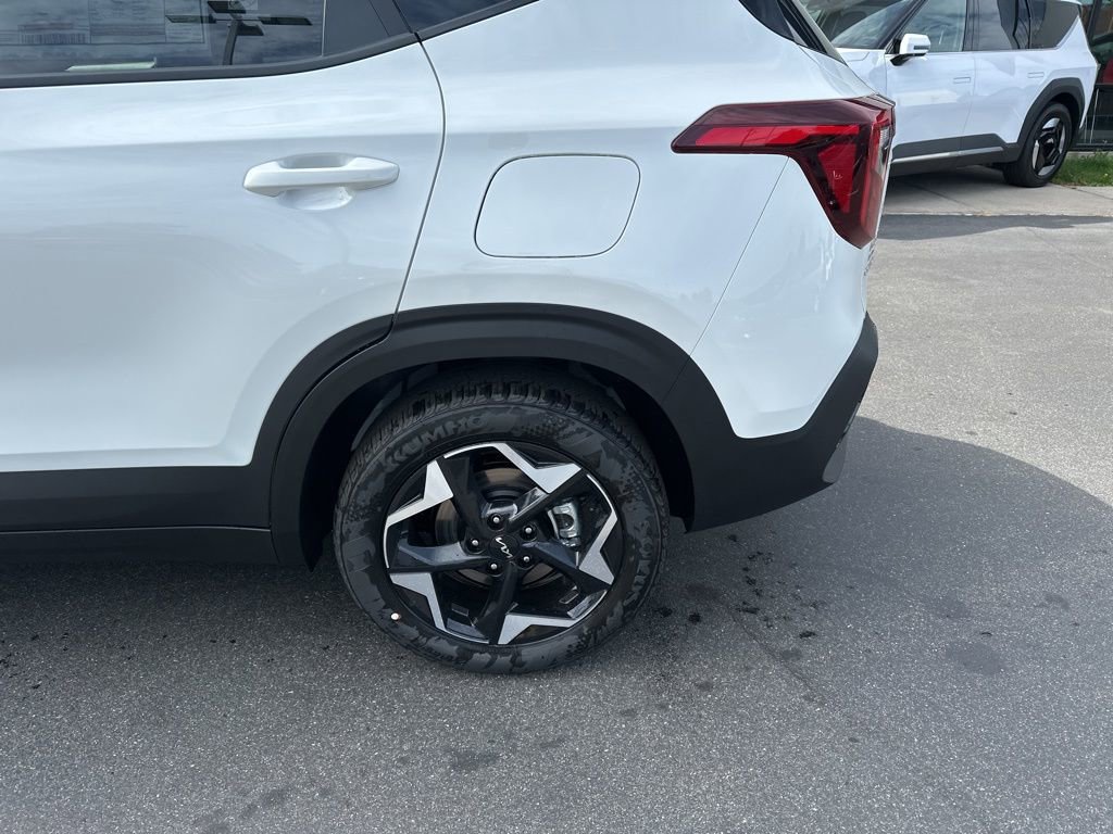Used 2026 Kia Seltos S AWD/4WD image 11