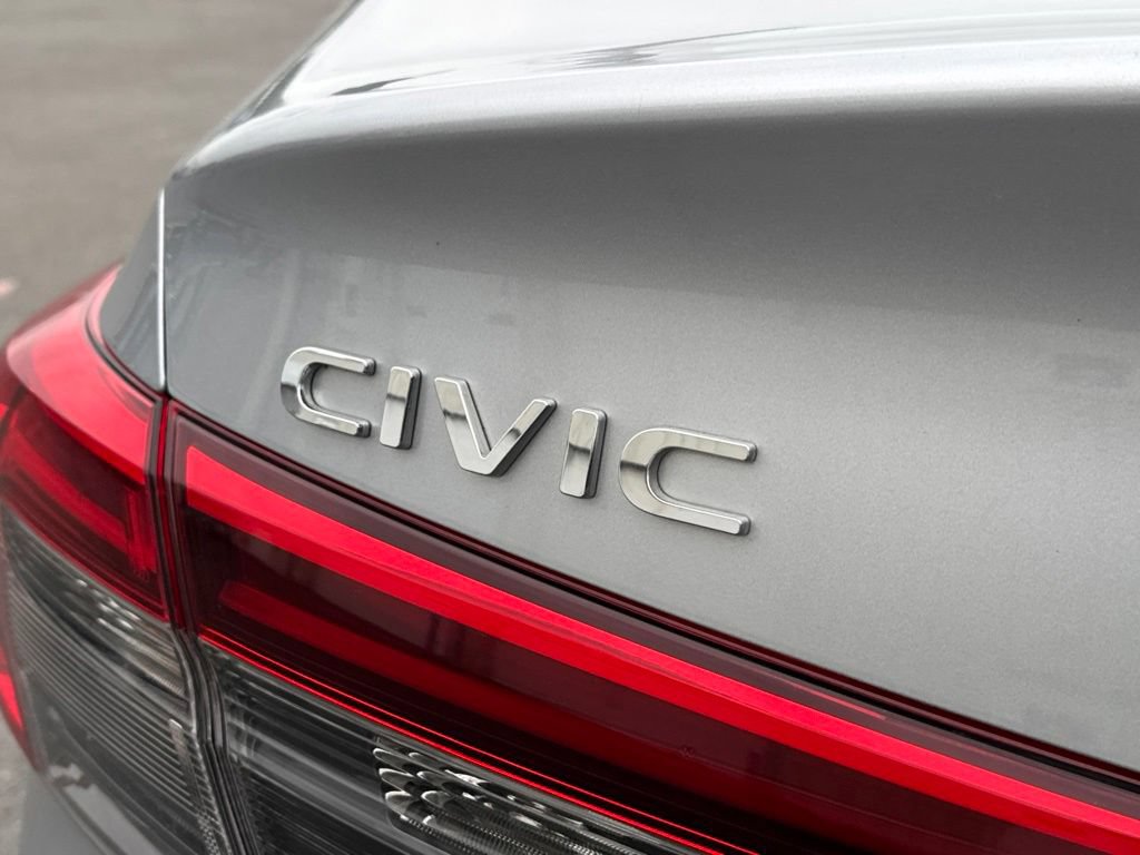 Used 2023 Honda Civic Sport image 11