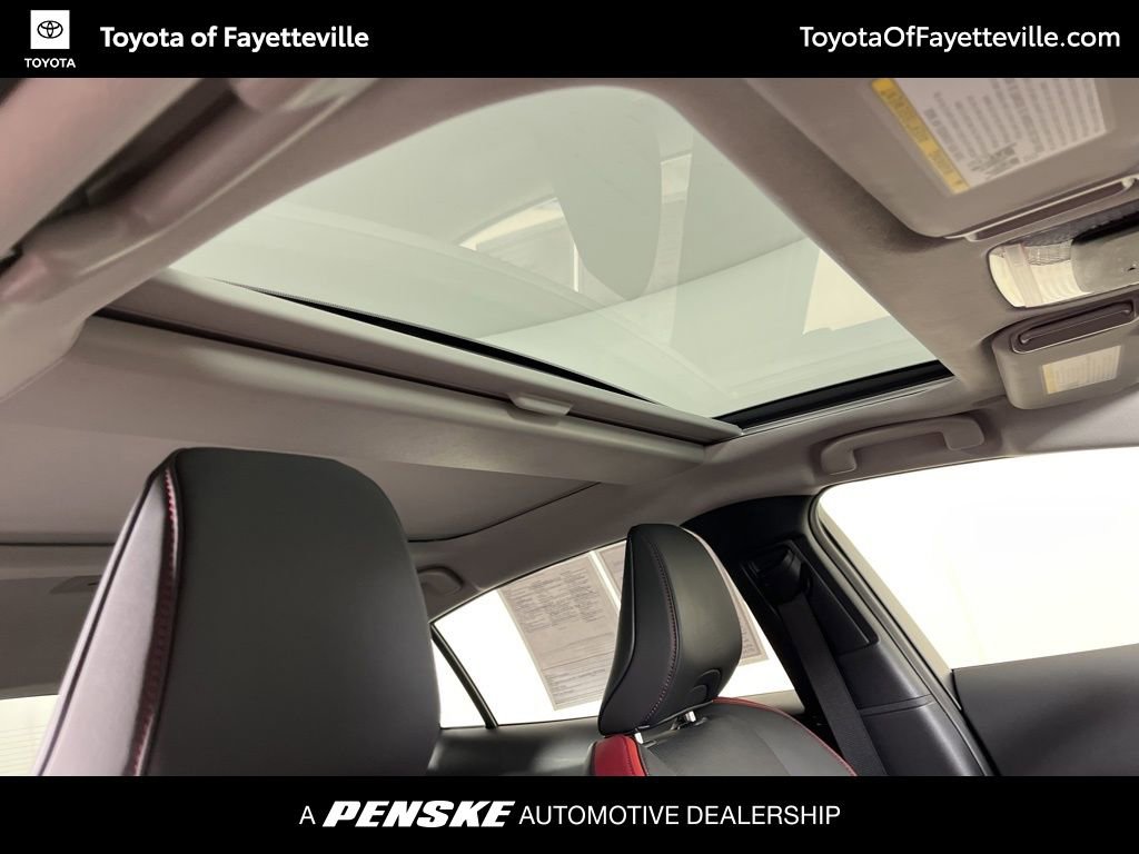 Used 2024 Toyota Prius Prime XSE Premium image 8