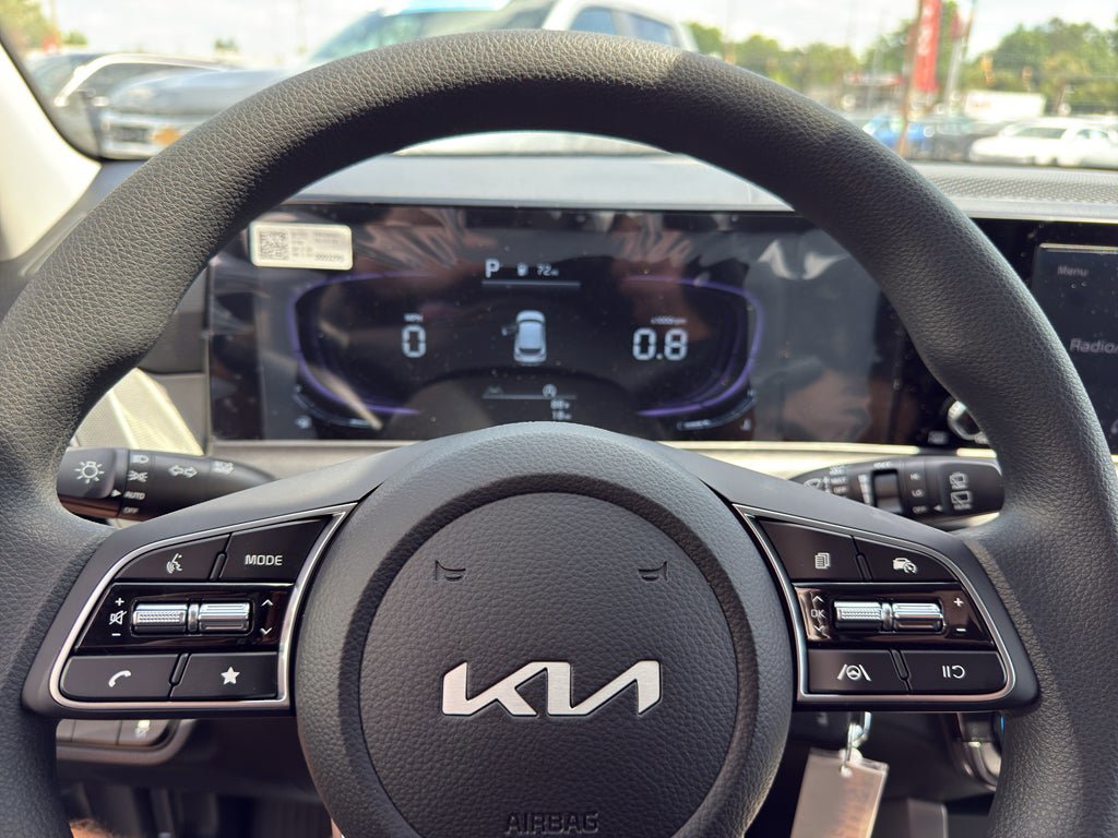 New 2026 Kia Seltos LX FWD image 14