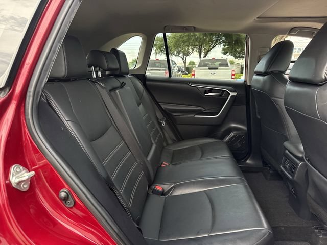 Used 2020 Toyota RAV4 XLE Premium FWD image 34