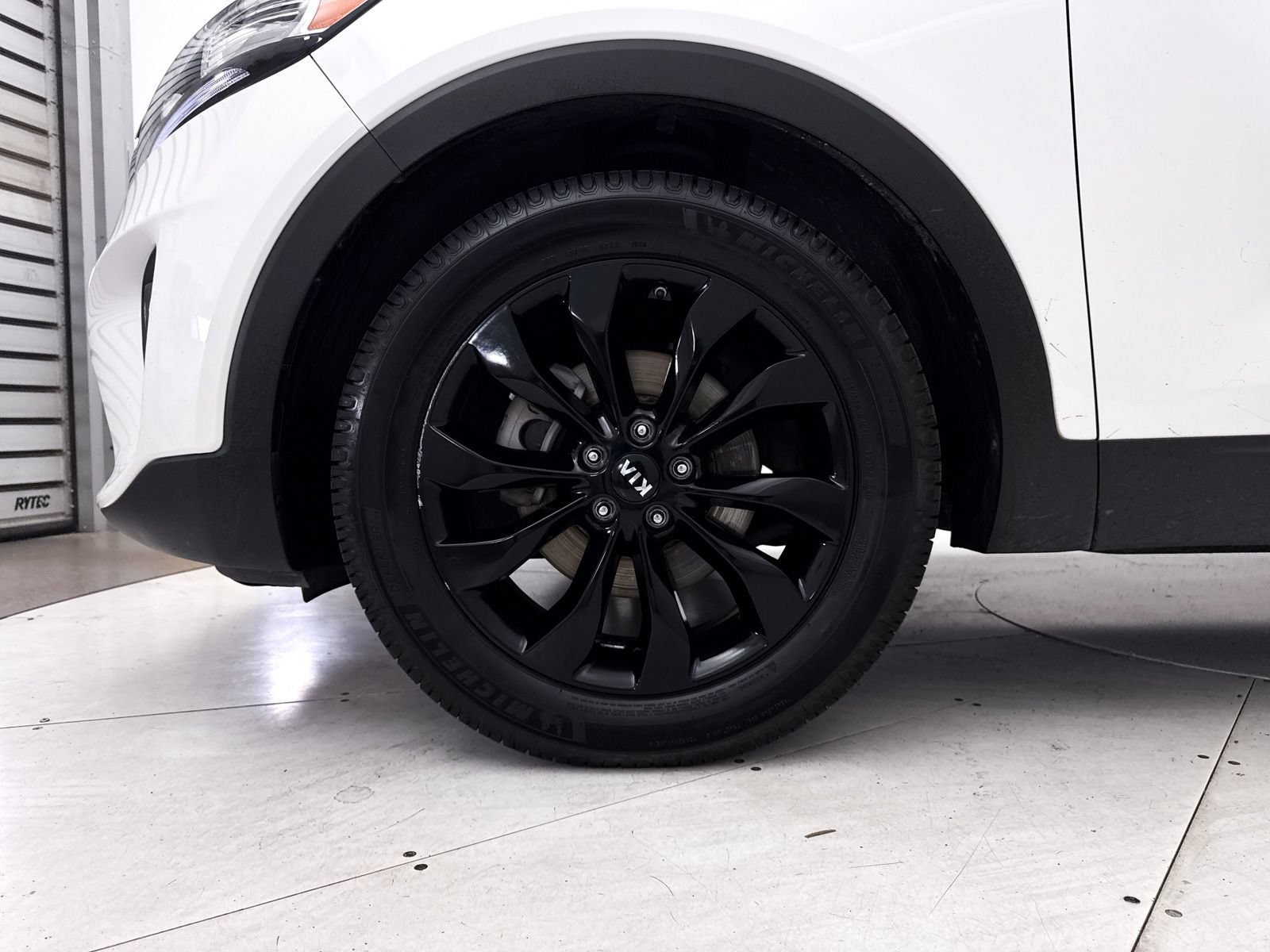 Used 2020 Kia Sorento EX FWD image 4