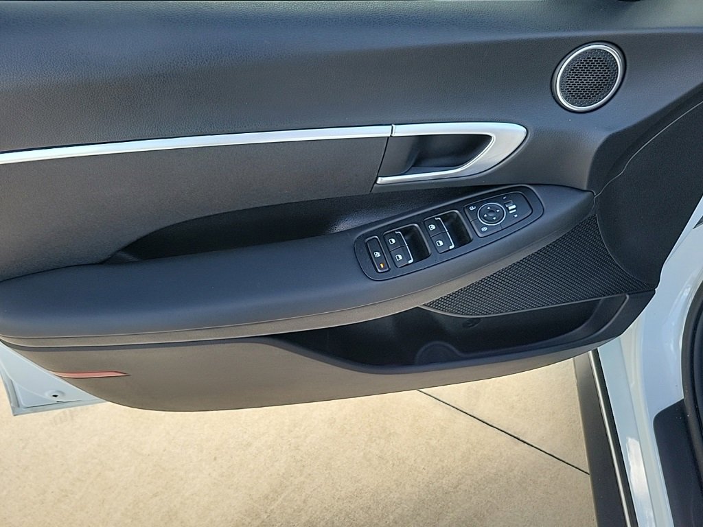 Used 2021 Hyundai Sonata SE image 14