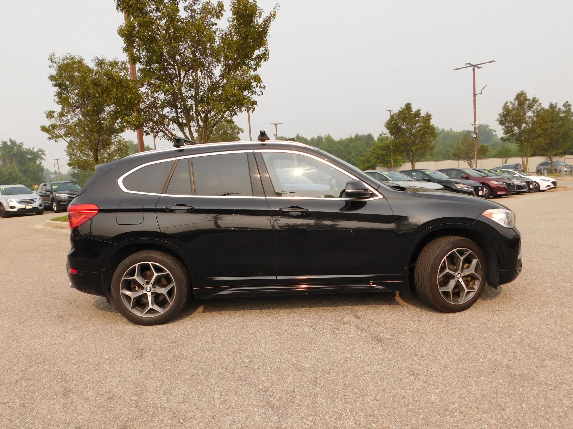 Used 2018 BMW X1 xDrive28i w/ Convenience Package AWD/4WD image 3