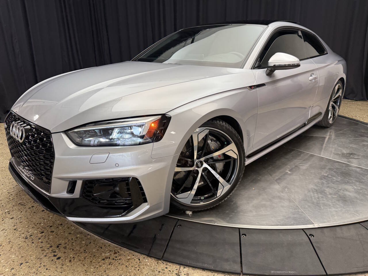 Used 2018 Audi RS 5 w/ Dynamic Plus Package AWD/4WD image 2