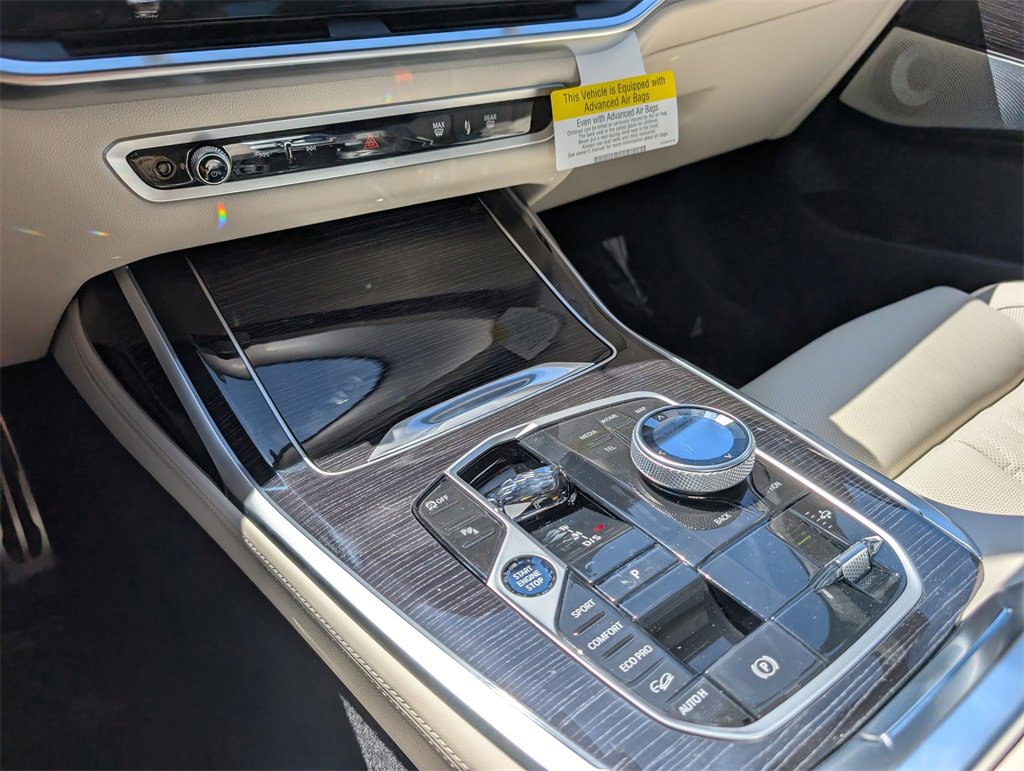 New 2026 BMW X7 M60i image 29