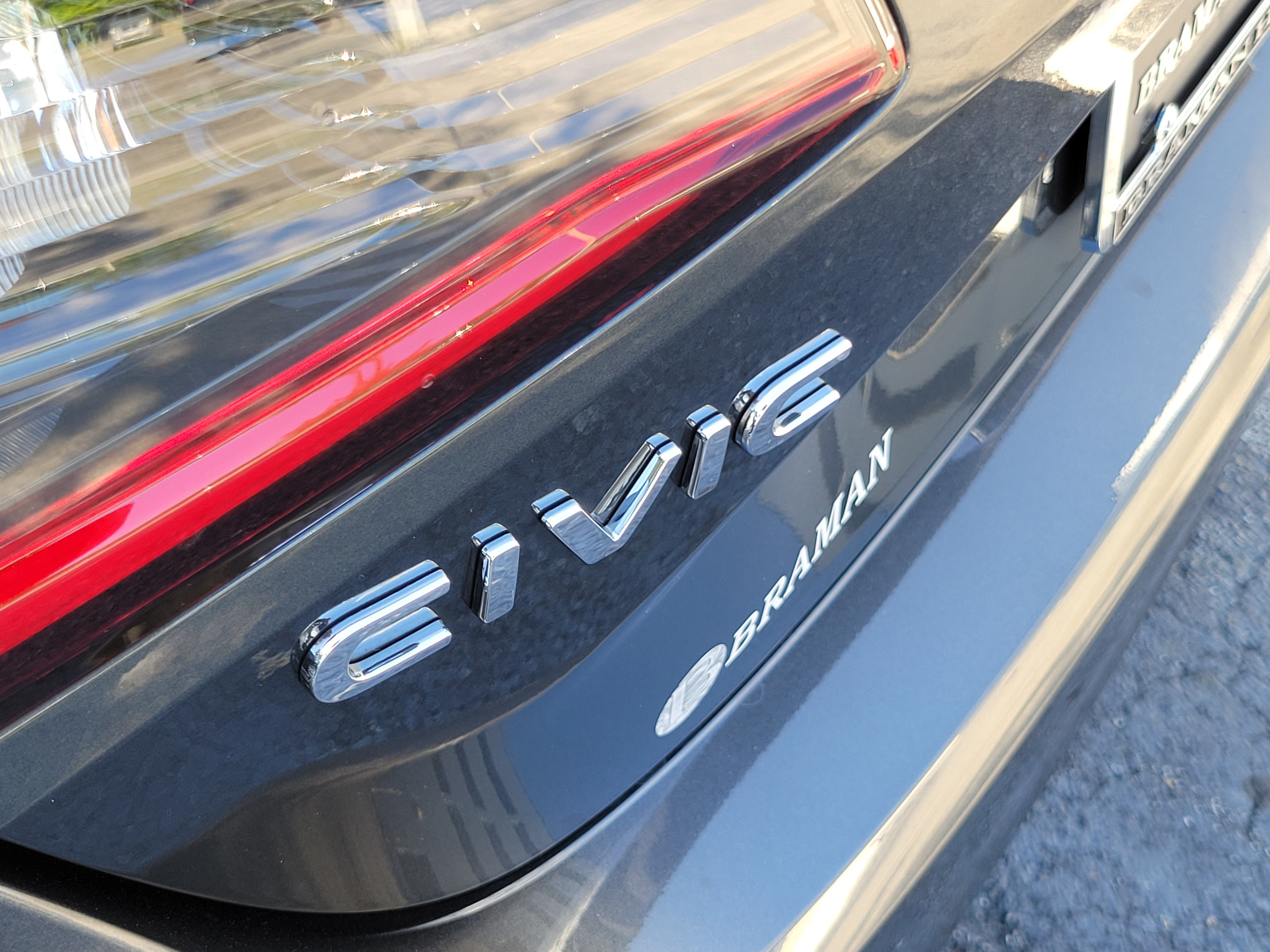Certified 2024 Honda Civic EX-L image 5