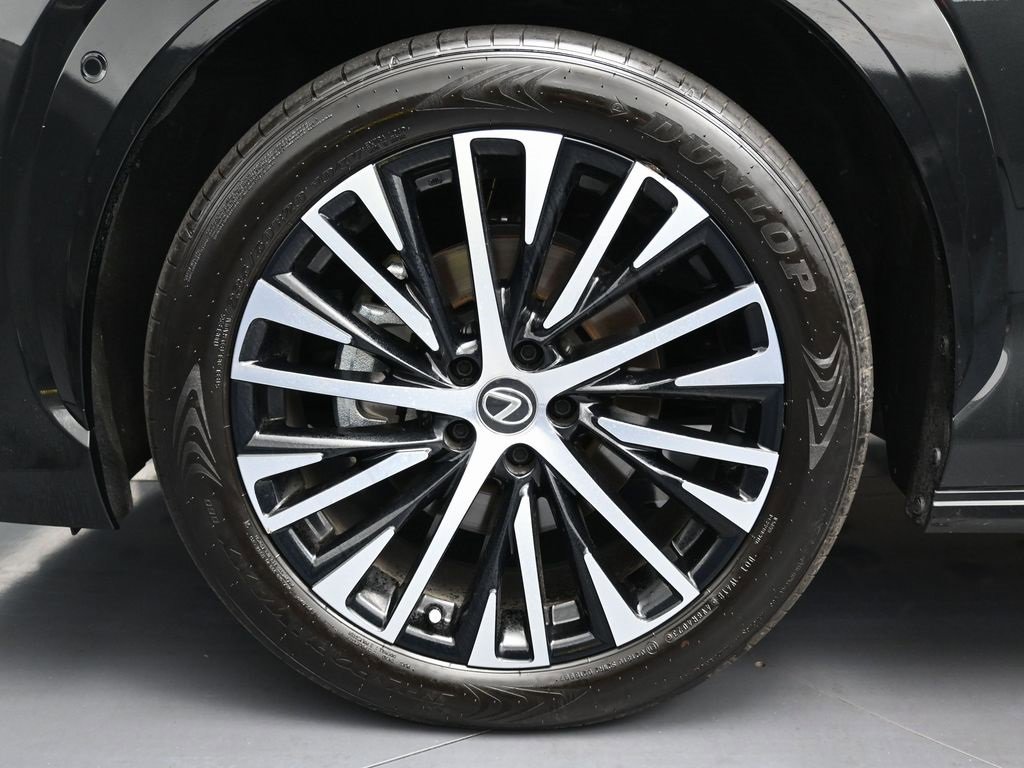 Used 2023 Lexus RZ 450e Premium w/ Technology Package image 9