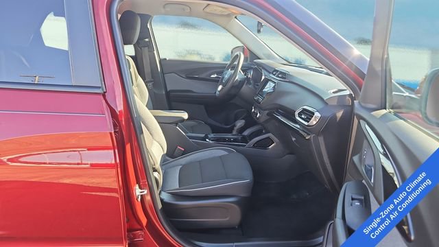 Used 2023 Chevrolet TrailBlazer LT w/ Convenience Package image 14