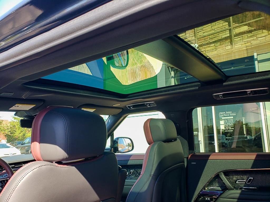 New 2025 Land Rover Range Rover Sport Dynamic SE image 23