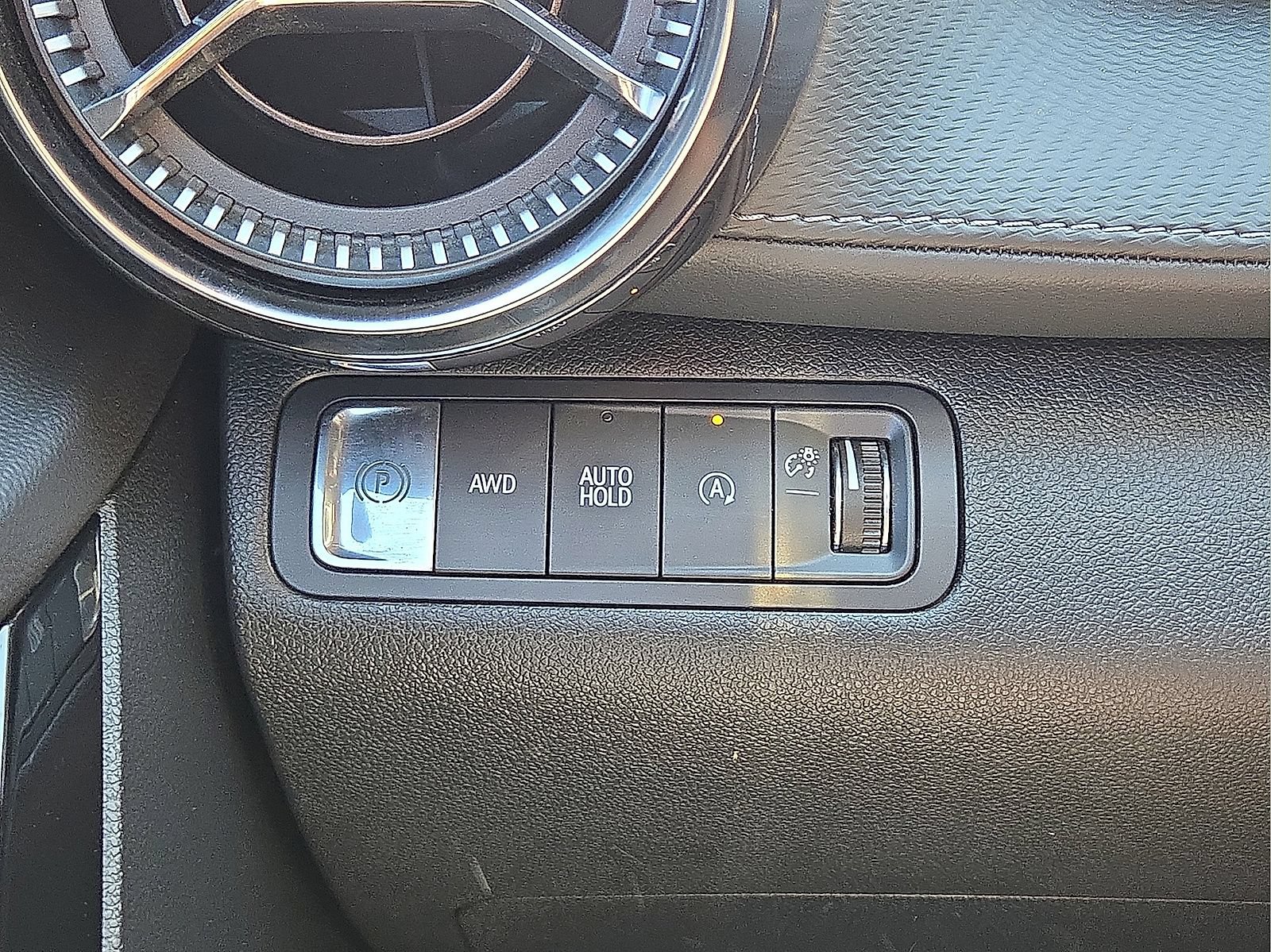 Used 2025 Chevrolet Equinox LT AWD/4WD image 23