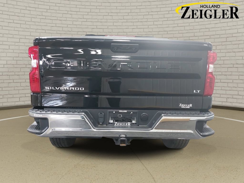 Used 2024 Chevrolet Silverado 1500 LT AWD/4WD image 6
