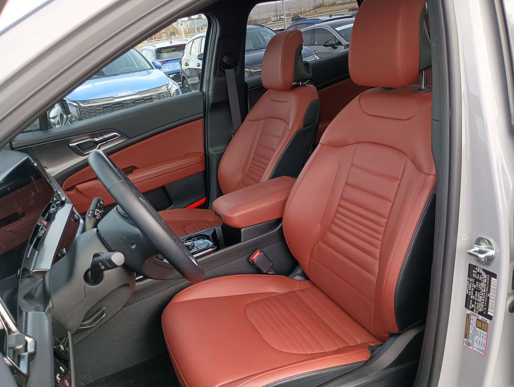Used 2024 Kia Sportage SX image 14