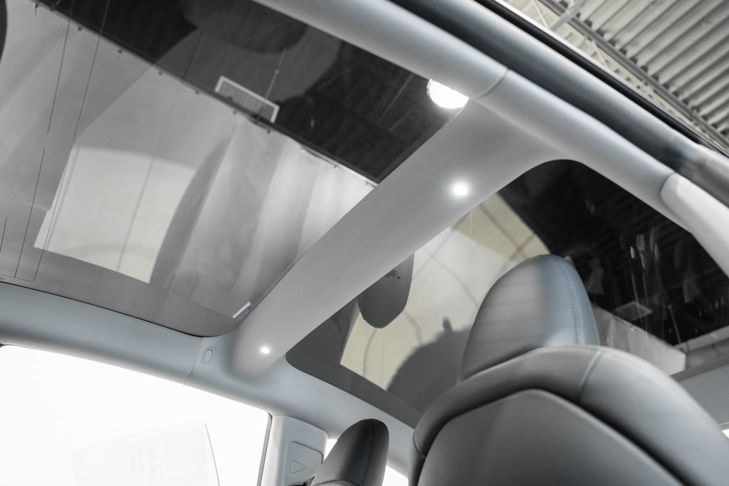 Used 2025 Tesla Model 3 RWD image 28