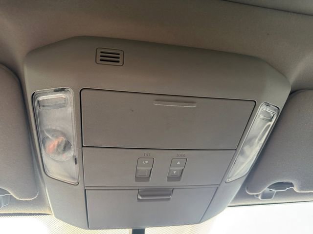 Used 2017 Toyota Sequoia SR5 w/ Premium Package RWD image 31