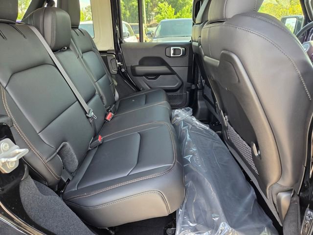 New 2026 Jeep Wrangler Unlimited Sahara AWD/4WD image 14