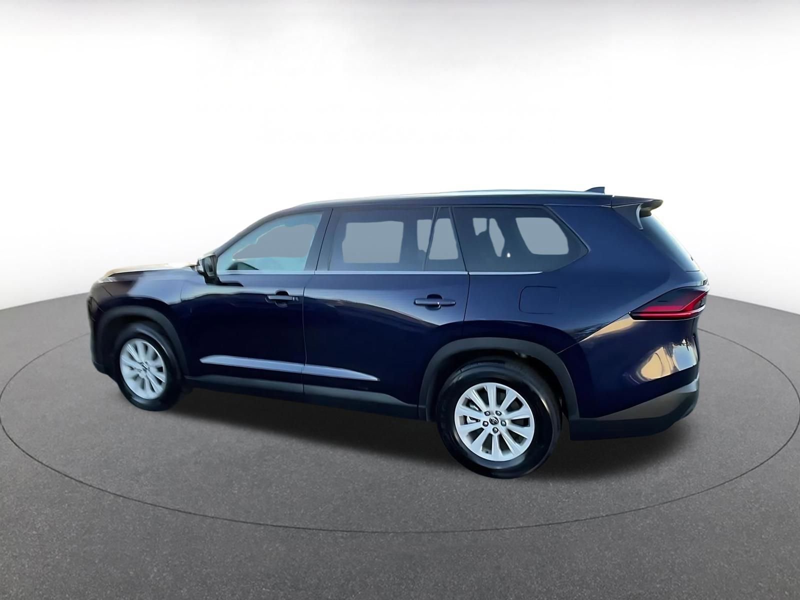 Used 2025 Toyota Grand Highlander FWD image 10