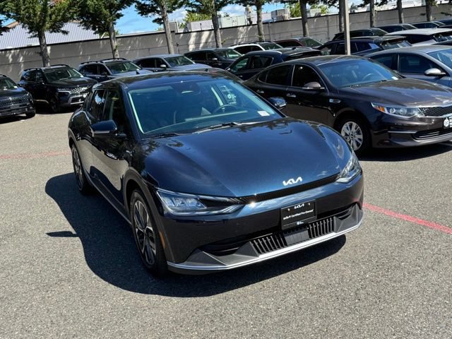 Certified 2024 Kia EV6 Light AWD/4WD image 7