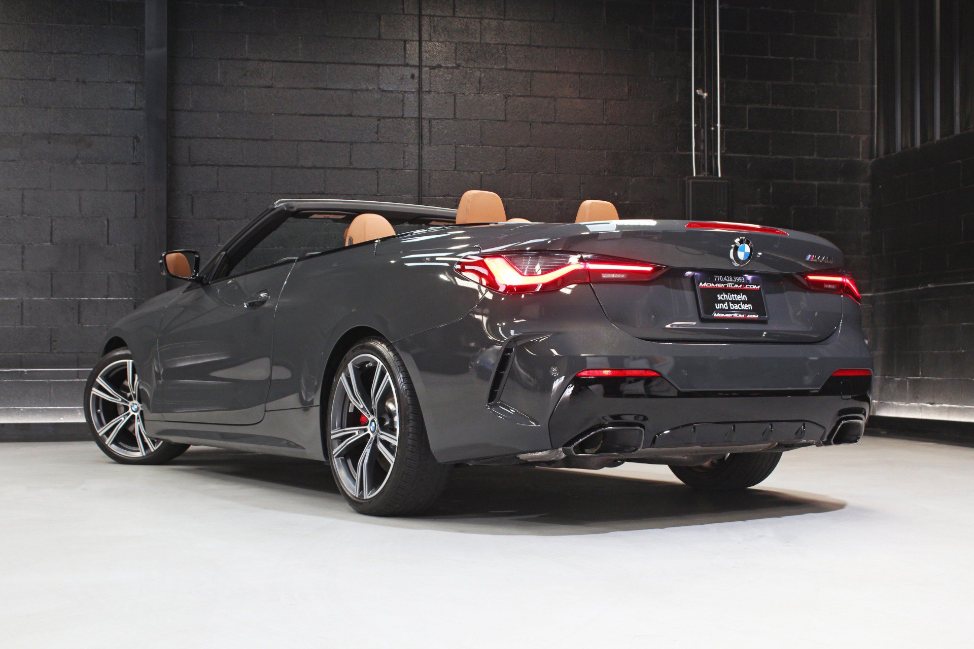 Used 2024 BMW M440i Convertible w/ Premium Package RWD image 19