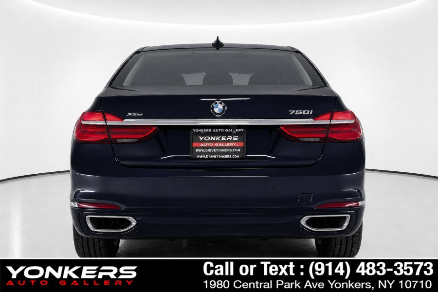 Used 2019 BMW 750i xDrive w/ Executive Package AWD/4WD image 10