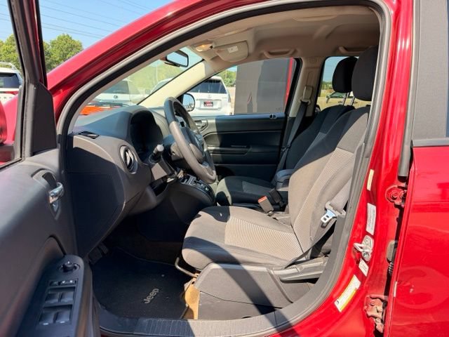 Used 2016 Jeep Compass Sport w/ Power Value Group FWD image 18